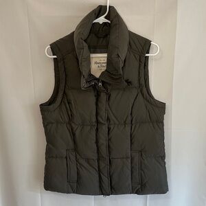 Abercrombie & Fitch Olive Puffer Vest